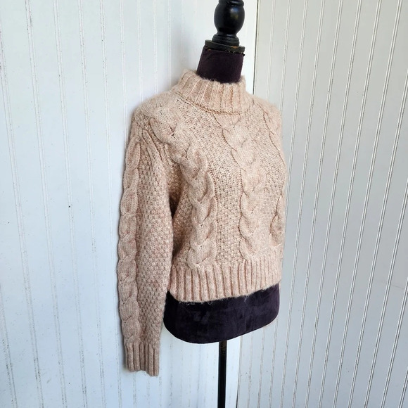 American Eagle Brush Pink Soft & Cozy Mock Neck Cropped Cable Knit Sweater M - Picture 2 of 14